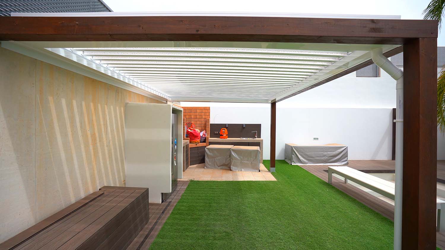 Bioclimatic Aluminium Pergola with LED, Torrevieja, Alicante, Murcia, Benidorm